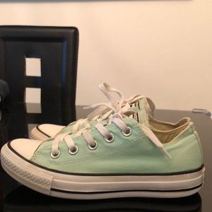 CONVERSE ALL STAR SNEAKERS WOMENS SIZE 6